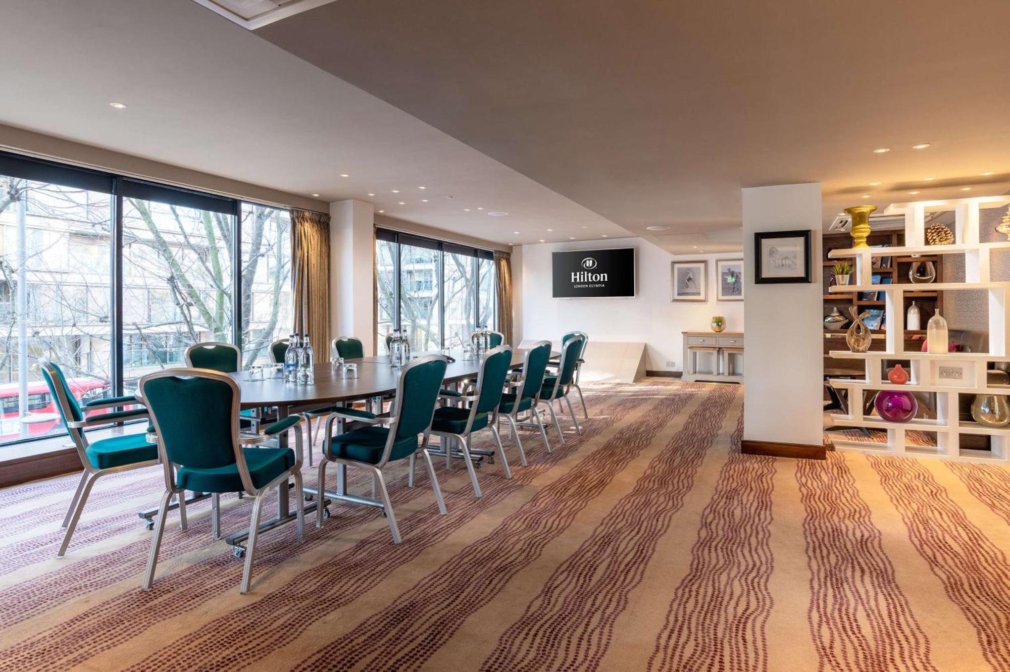 מלון Hilton London Olympia מראה חיצוני תמונה