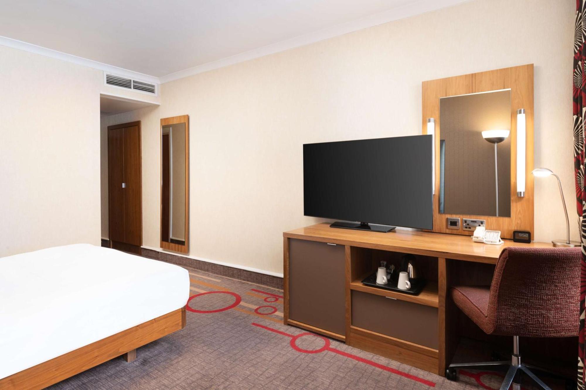 מלון Hilton London Olympia מראה חיצוני תמונה