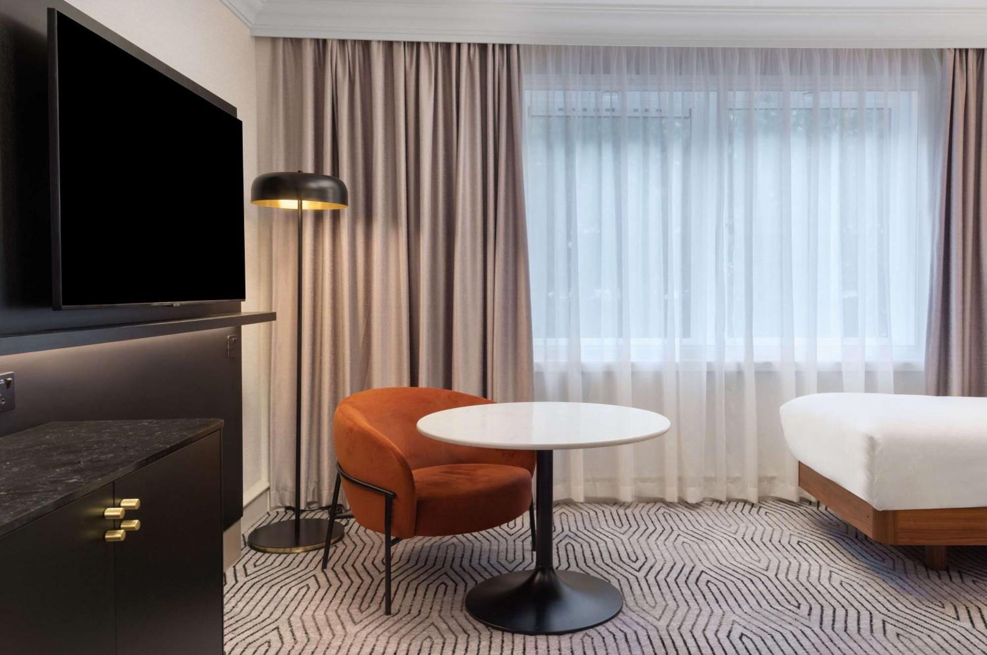 מלון Hilton London Olympia מראה חיצוני תמונה