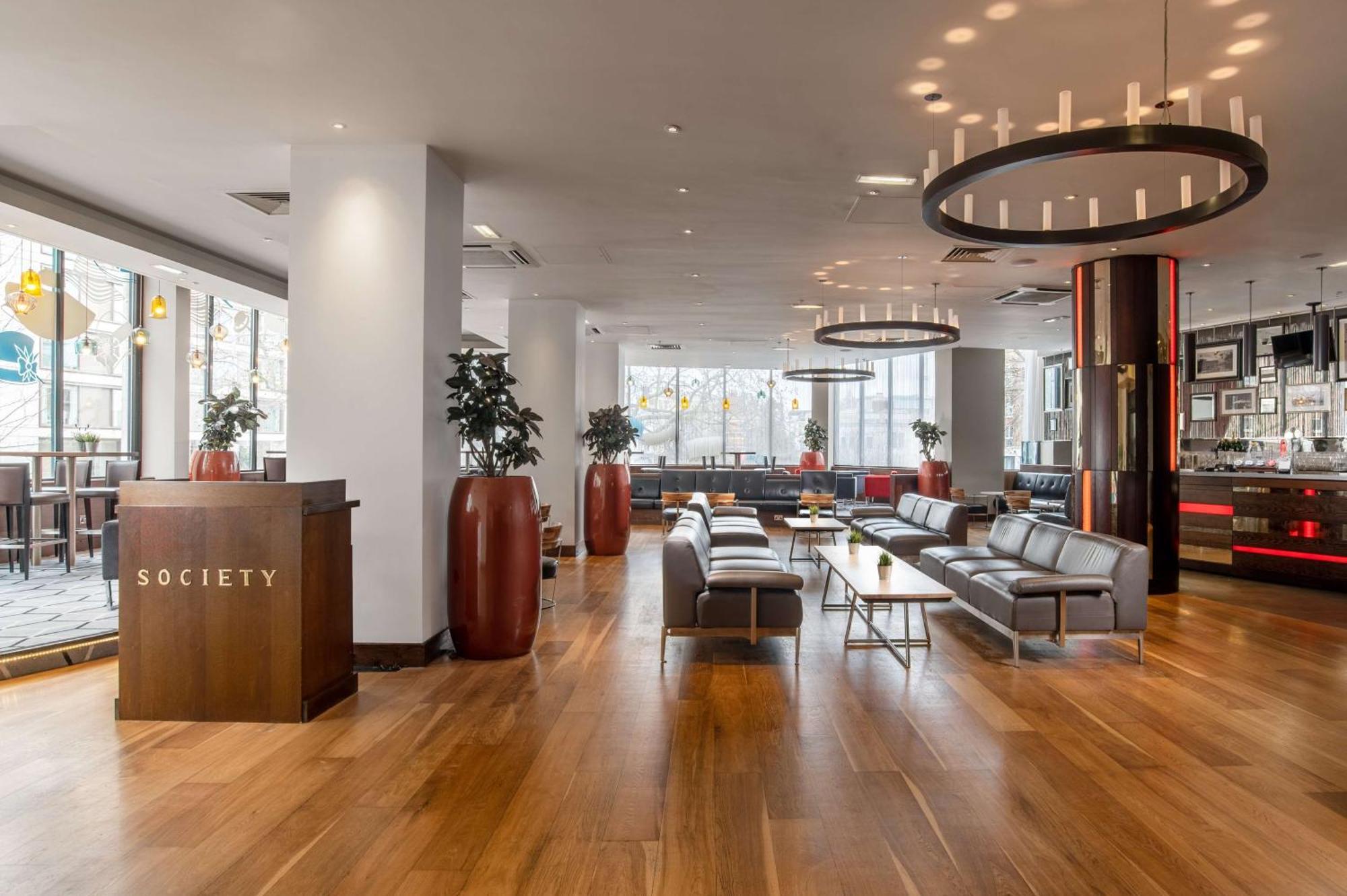 מלון Hilton London Olympia מראה חיצוני תמונה