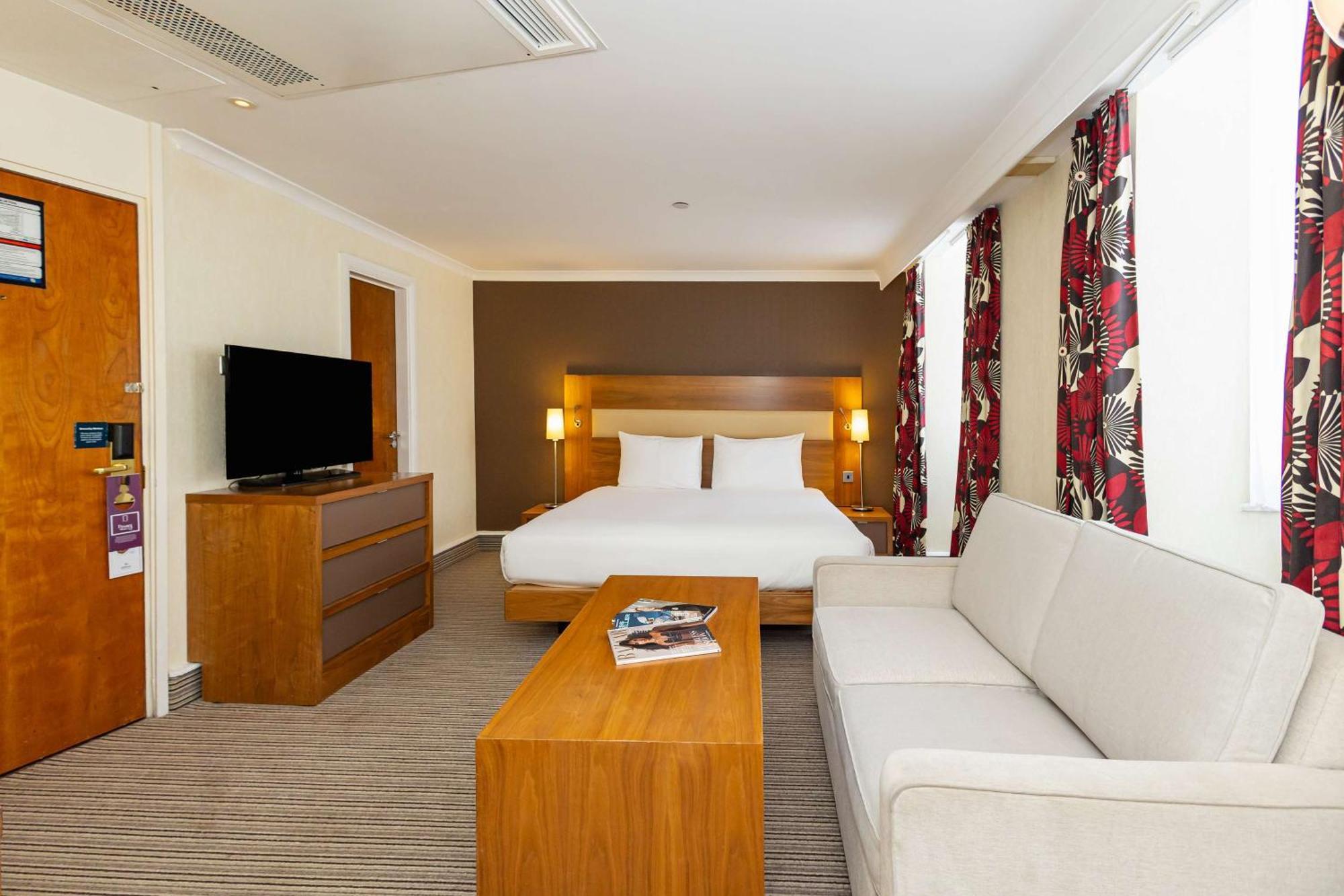 מלון Hilton London Olympia מראה חיצוני תמונה